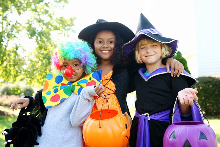 How to safety check your child’s Halloween costume | Edward-Elmhurst Health